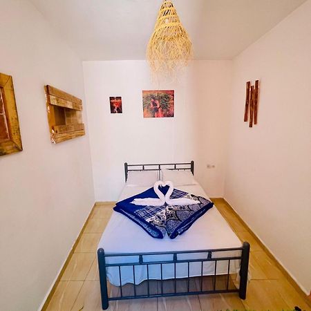 Sunrise Hostel Taghazout Buitenkant foto