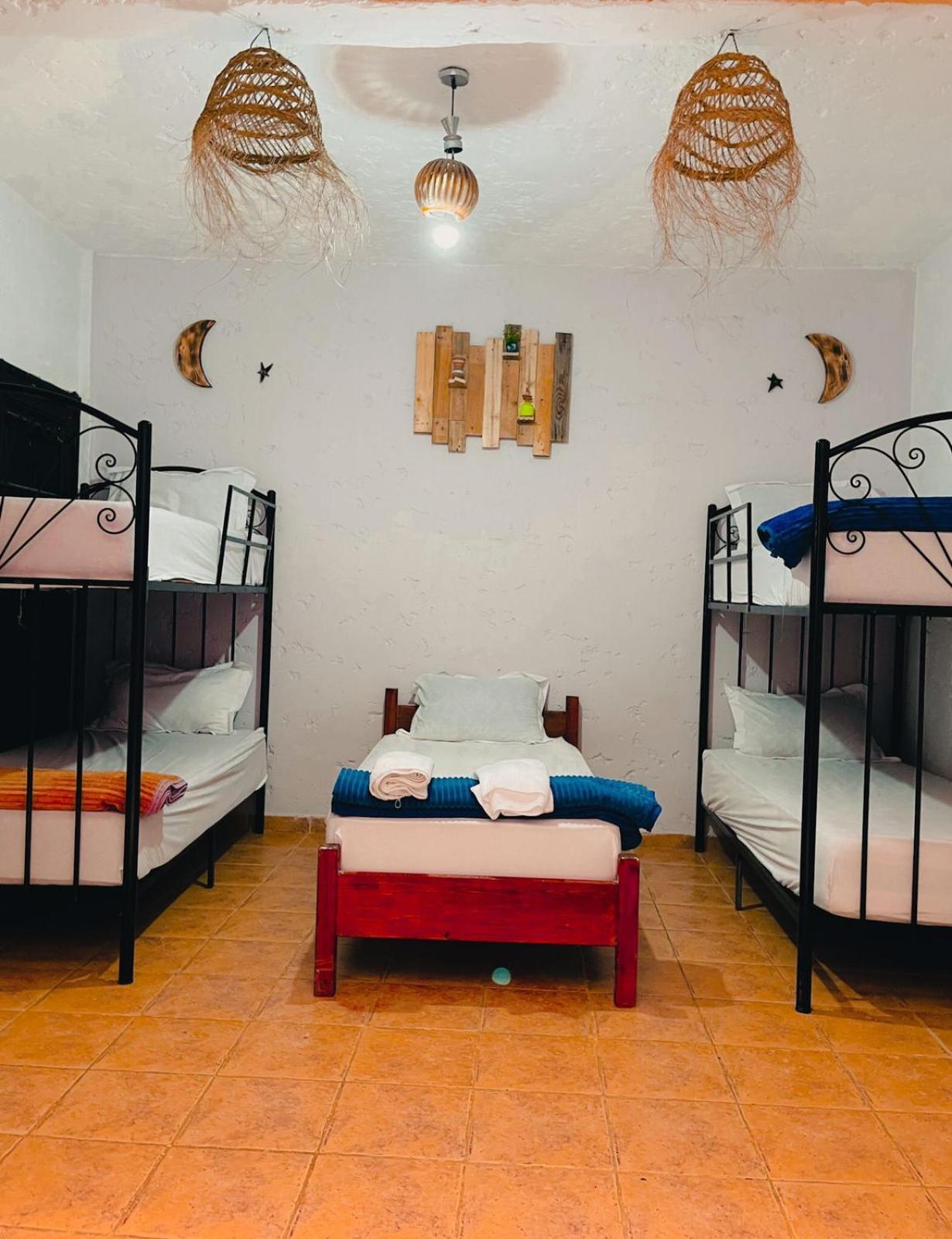Sunrise Hostel Taghazout Buitenkant foto